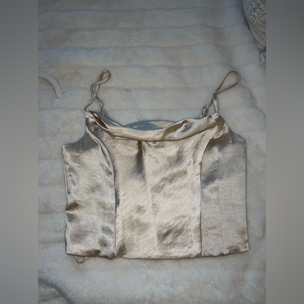 Silk top size small